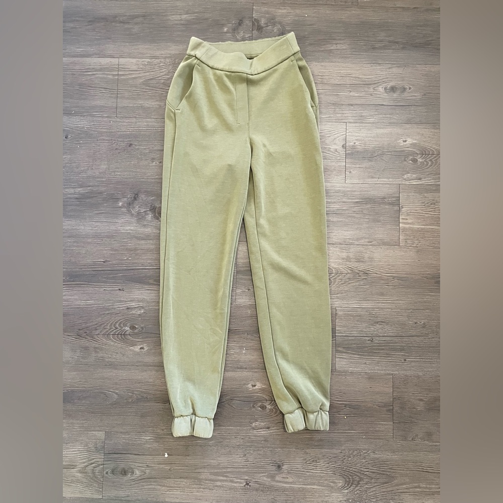 Lululemon women’s size 0 xs joggers leggings